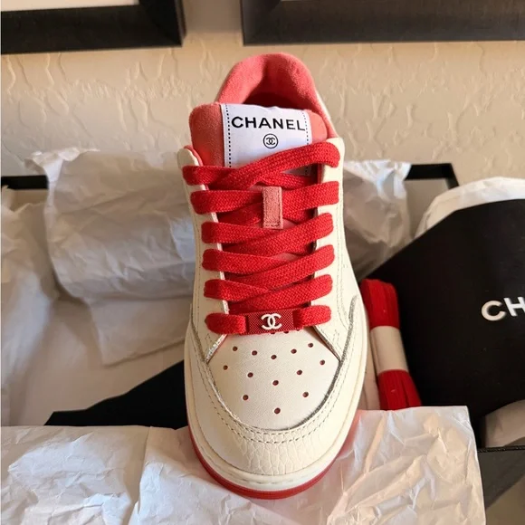 CHANEL Grained Calfskin Fabric Womens Logo Sneakers 39 White Red - Picture 12 of 15